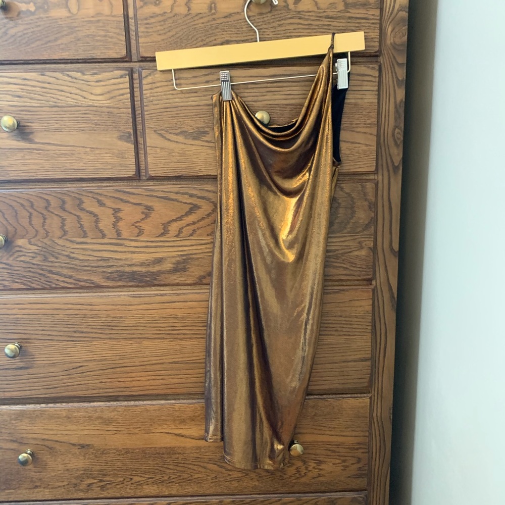 Forever 21 one shoulder gold body con mini dress